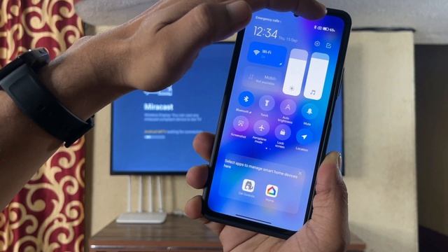 How To Screen Mirror Any Android Phone To Android Smart TV Without Internet Using Miracast Feature