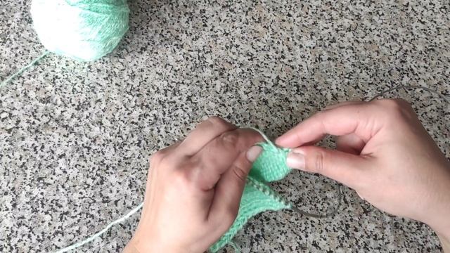 Носочки на двух спицах, для малыша ? смотреть онлайн