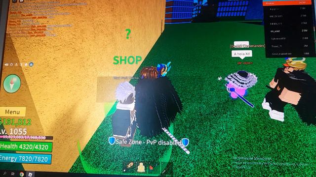 Трейжусь в блокс фрукт