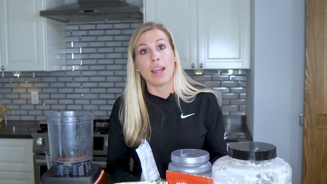 7 Powerful Smoothie Ingredients - Smoothie Ingredient Ideas for Boosting Energy & Strength смотреть онлайн