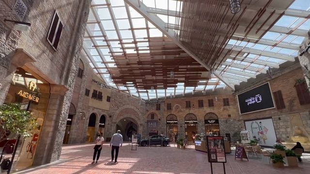 Outlet Village Mall - Dubai I Wholesale rate Brand Stores смотреть онлайн