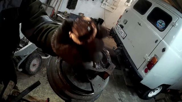 Замена ШКВОРНЕЙ УАЗ смотреть онлайн