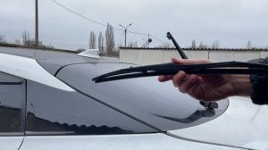 [DIY] Как снять задний дворник Toyota Prius 2016-2021 | Toyota Prius Rear Wiper Blade Change 2016+