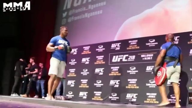 Нганну дали 888МЛН $$$. Джонс хочет 2 боя. Ян vs Двалишвили. Перейра и Уиттакер. Фьюри уайлдер смотреть онлайн