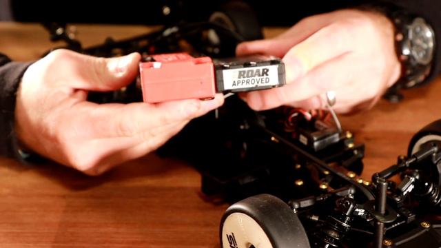 XRAY X4 22 and the Team Powers T3M смотреть онлайн