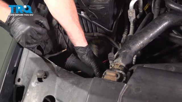 How to Replace Air Ride Suspension Compressor 1998-2002 Lincoln Navigator смотреть онлайн