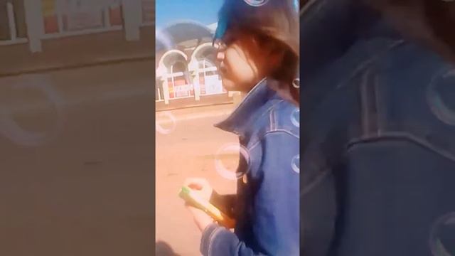 ВЛОГ мы гуляем слушаем музыку смотреть онлайн