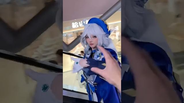 Три аниме девочки косплеерши смотреть онлайн