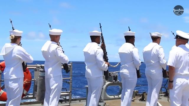 ¿Cómo es un ENTIERRO marino para los MARINEROS de la Armada de los EE.UU? смотреть онлайн