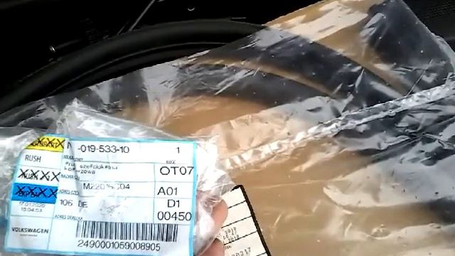 Замена уплотнителя капота VW PASSAT B5 FL (2001-05) Demontaz Zamiana Uszczelki Maski!