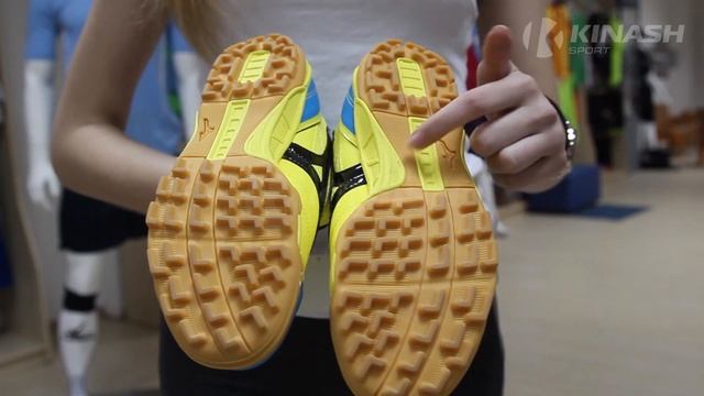 Бутсы футбольные Mizuno SALA CLUB 2 AS смотреть онлайн