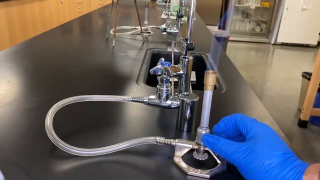Laboratory: Bunsen Burner Use смотреть онлайн