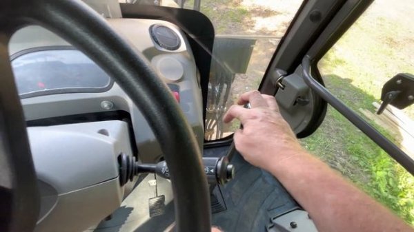 Bizon 777 экскаватор-погрузчик