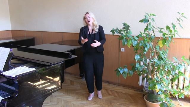 N. Rimsky-Korsakov - Пленившись розой, соловей (Enslaved by The Rose) смотреть онлайн