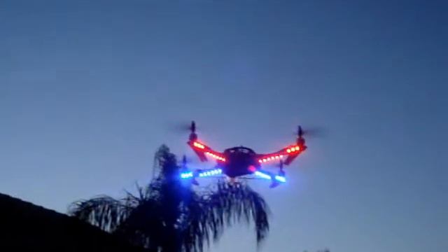 KK Quadrocopter Night Flying (UFO Lights) смотреть онлайн