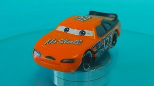 Машинка из "Тачки" Гонщик номер 123 (Тодд Маркус)