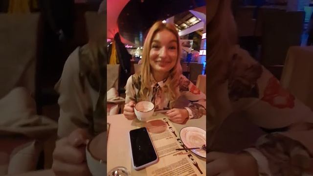 Как поужинать в ресторане за счёт мужчин. смотреть онлайн