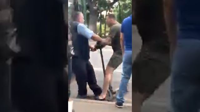 Махач на дороге