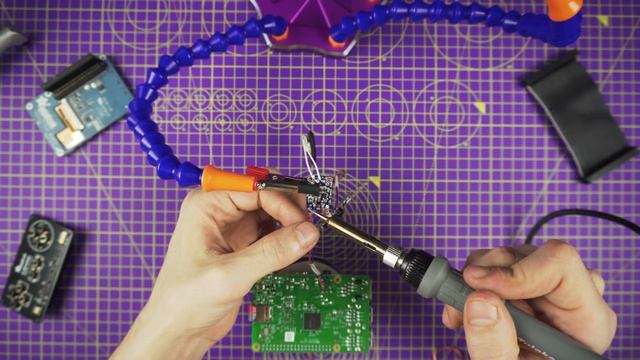 Portable Raspberry Pi 3 Game Console смотреть онлайн