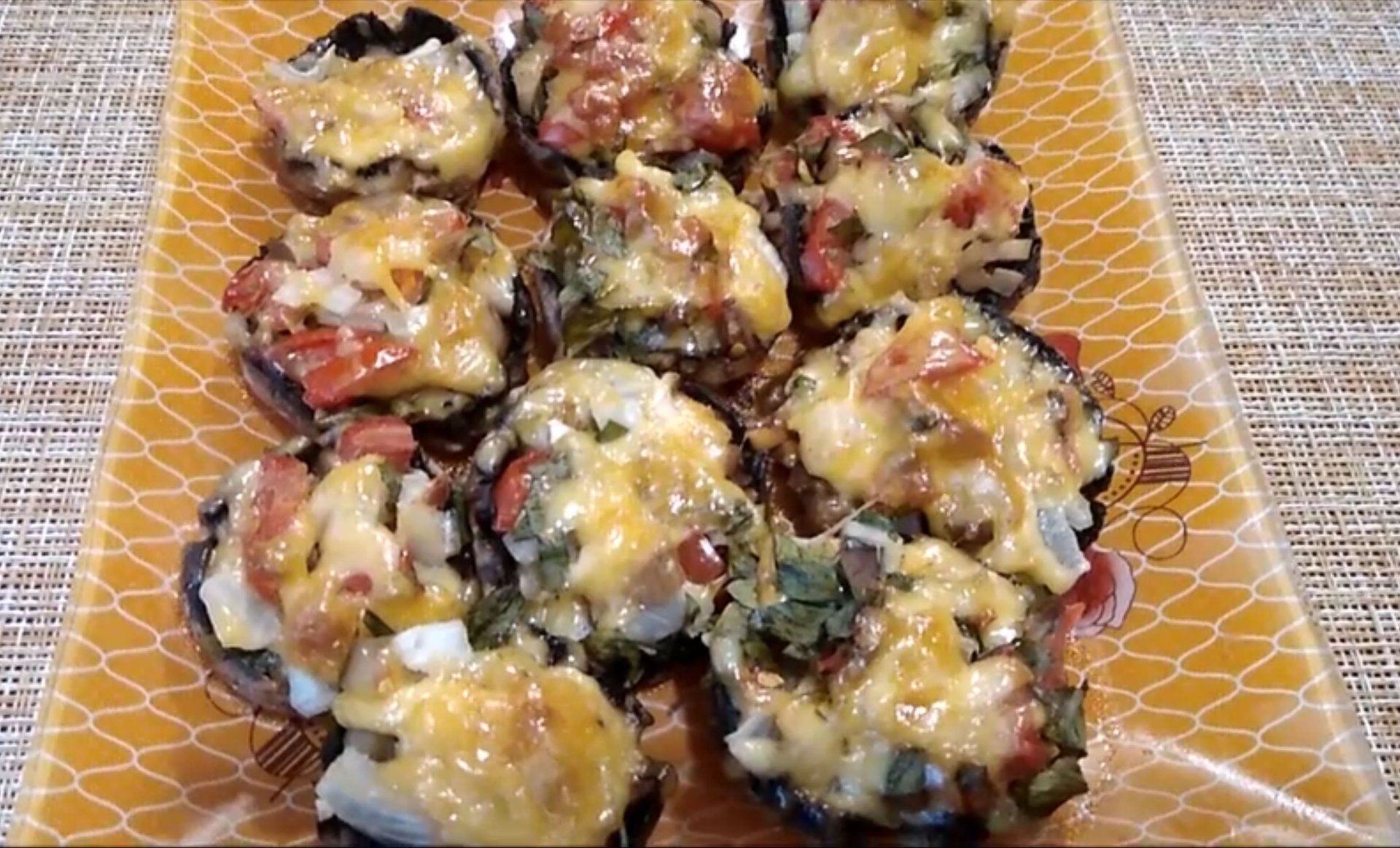 Фаршированные шампиньоны без мяса.mp4 смотреть онлайн