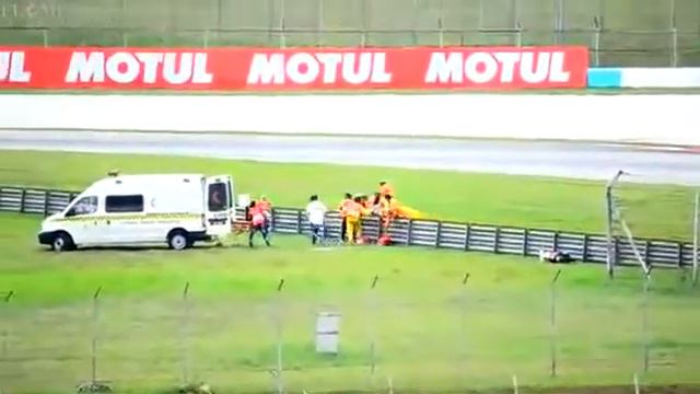 Marshalls dropped Simoncelli from stretcher YouTube смотреть онлайн