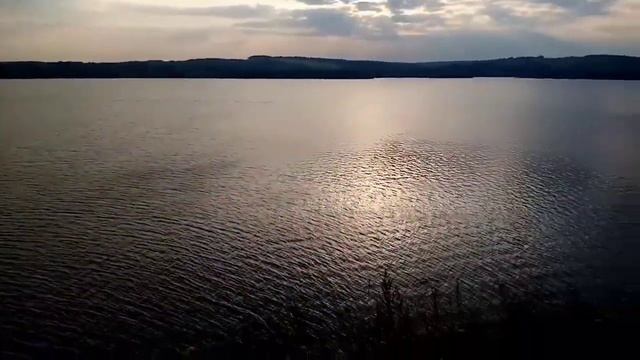 На мысе Стрелка, у слияния Камы и Чусовой смотреть онлайн