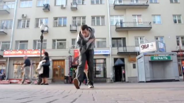 Popping - Arbat str., Moscow, Russia. 19.06.11 смотреть онлайн