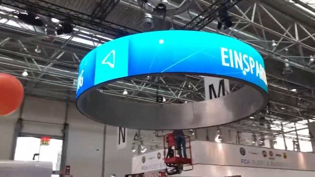Cylinder LED for exhibition centre display indoor Pitch 2.6mm смотреть онлайн