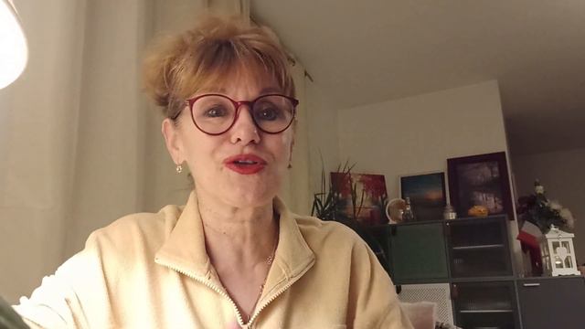 Франция, о непростых отношениях с французами 😁🌹 смотреть онлайн