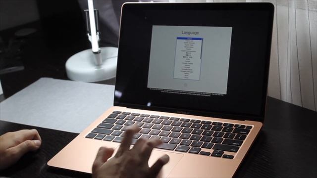 2020 13" MacBook Air (rose gold) unboxing + accessories ??? смотреть онлайн