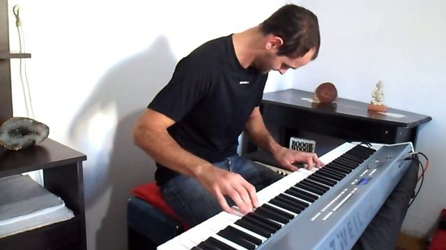 Piano Libre-tango por Emi Torres смотреть онлайн