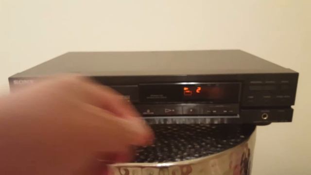 Sony CDP-190 смотреть онлайн