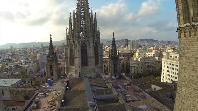 С высоты полета дрона: Барселона смотреть онлайн