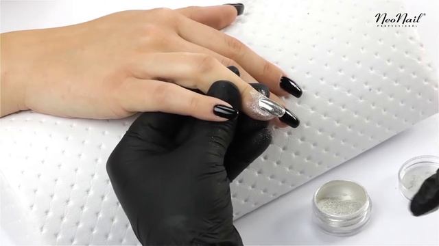 Пигмент-втирка Chrome Effect (серебро) от NeoNail смотреть онлайн