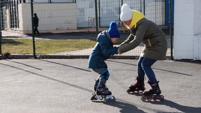 Первые шаги на роликах смотреть онлайн