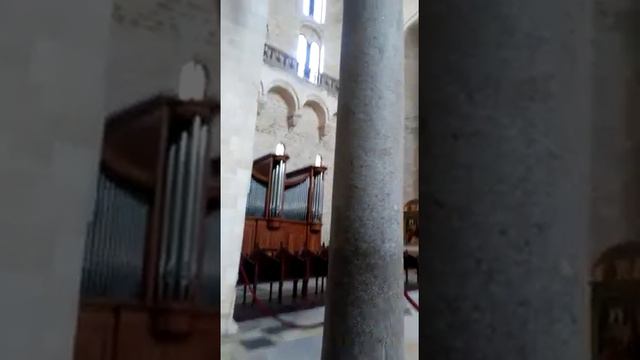 Базилика св.Николая. Бари, Италия. смотреть онлайн