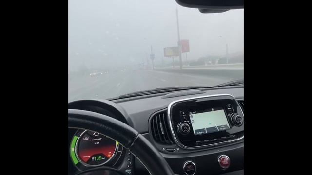 Минск-Гомель на электрическом Fiat500e. смотреть онлайн