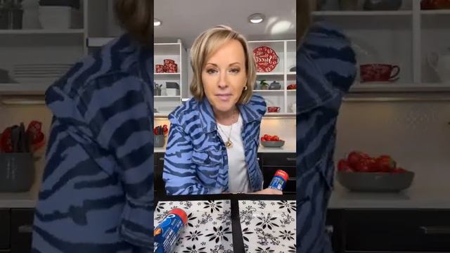 Tara Tesher checking in before QVC Live Streaming 2 9 22 смотреть онлайн