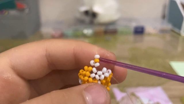 Плетение бисером. Котик - амигуруми.