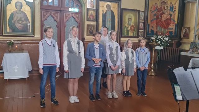 Ансамбль воскресной школы Лиепайского Свято-Никольского морского собора. Пасха 2023. смотреть онлайн