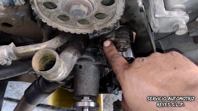 como poner a tiempo Ford Ranger 2.3 marcas de tiempo y como ajusta el tensor !! смотреть онлайн