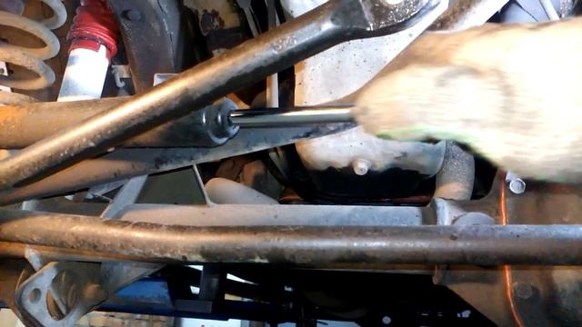 Рулевой демпфер как причина возникновения шимми смотреть онлайн