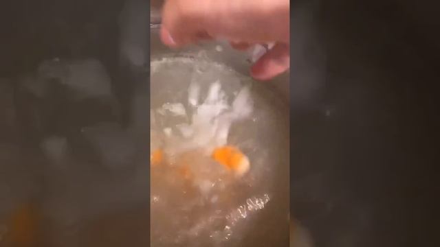 Суп с жареной вермишелью