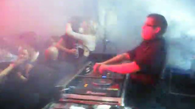 Nicolas Francoual & Ian Osborn Live @ La Plateforme (Lyon, France) Gala ENTPE смотреть онлайн