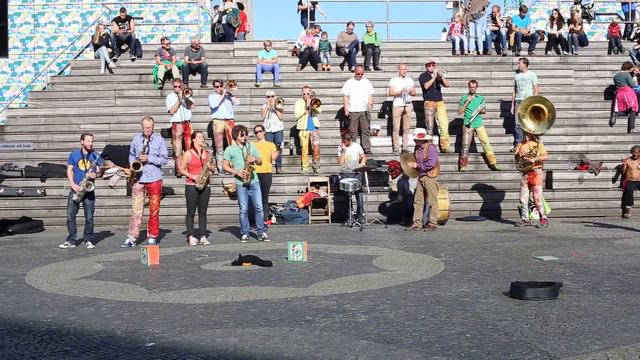 уличные музыканты, Groningen смотреть онлайн