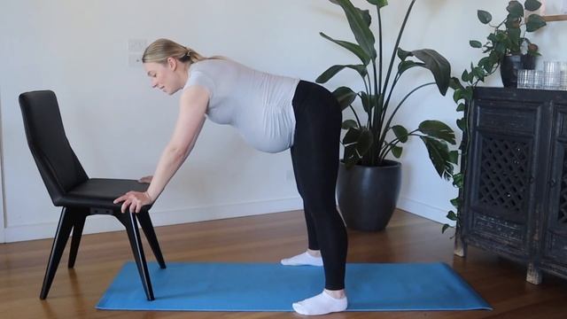 3rd Trimester PREGNANCY Stretches | Relieve Pregnancy Leg And Back Pain