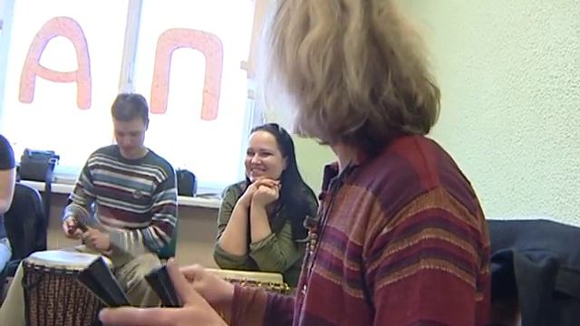 Игра на джембе. Нилс Иле смотреть онлайн