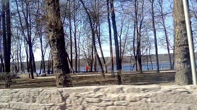 Река Нева у города Кировск. Ленинградская область 28.03.2020 смотреть онлайн