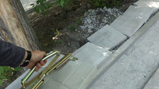 Захват для тротуарной плитки. Неоспоримое преимущество применения. смотреть онлайн