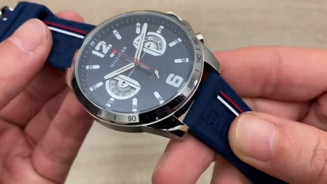 Tommy Hilfiger Decker Men’s Watch 1791476 (Unboxing) @UnboxWatches смотреть онлайн